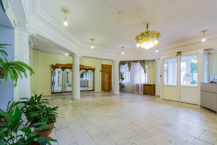 Холл в санатории Целебный Ключ город Ессентуки - фотография