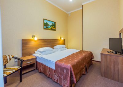 Номер Люкс 2 местный 2 комнатный новый в санатории Целебный ключ город Ессентуки - фотография