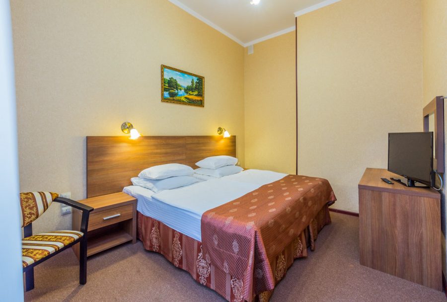 Номер Люкс 2 местный 2 комнатный новый в санатории Целебный ключ город Ессентуки - фотография