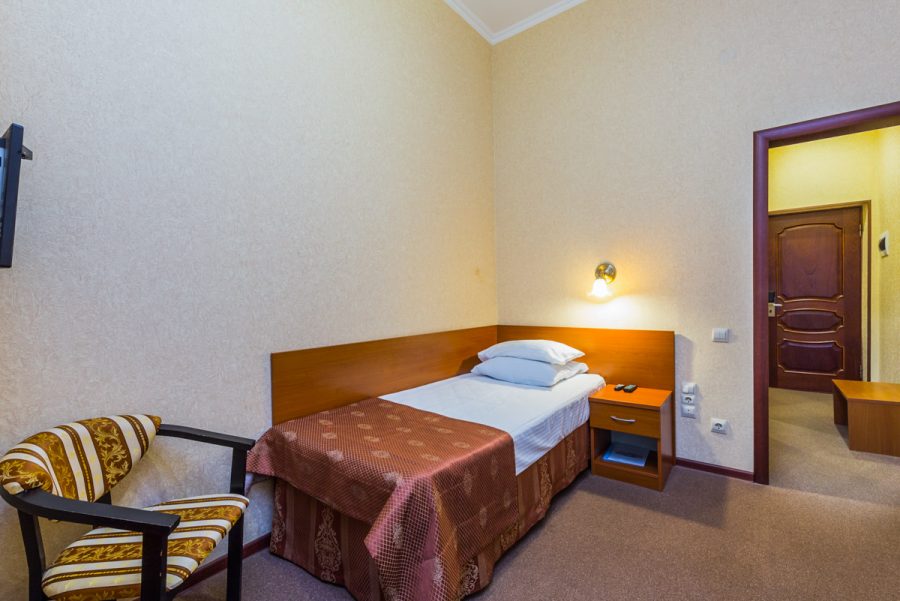 Номер 1 местный 1 комнатный 1 категории новый малогабаритный в санатории Целебный ключ город Ессентуки - фотография