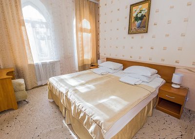 Номер Люкс 2 местный 2 комнатный в санатории Целебный ключ город Ессентуки - фотография