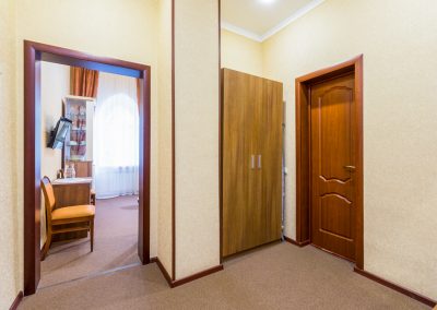 Номер Люкс 2 местный 2 комнатный новый в санатории Целебный ключ город Ессентуки - фотография