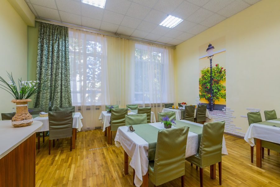 Обеденный зал в санатории Целебный Ключ город Ессентуки - фотография