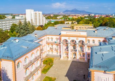 Вид на корпуса сверху санатория Целебный Ключ город Ессентуки - фотография